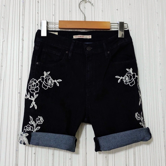 Levi's Pants - Levi's High Rise Embroidered Shorts (721)